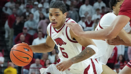 Arkansas Razorbacks guard Darius Acuff Jr. in game against the Louisville Cardinals