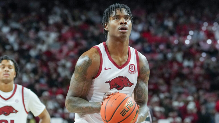 Arkansas Razorbacks forward Nick Pringle shooting a free throw against the South Carolina Gamecocks