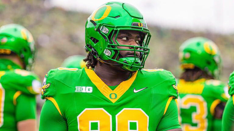 Arkansas adds Oregon transfer defensive lineman Xadavien Sims