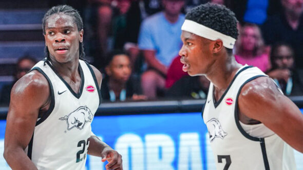 Arkansas Razorbacks Jordan Smith Jr. and JJ Andrews against Bahamas