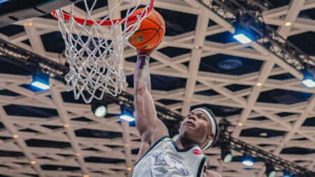 Arkansas Razorbacks JJ Andrews goes up for a dunk against Toros del Valle