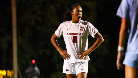 Razorbacks Aniyah Nurse-Whyte during game against North Carolina.