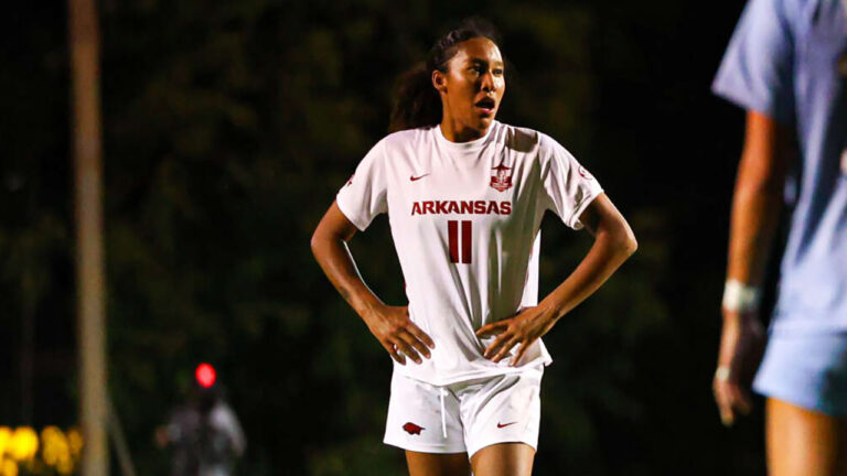 Razorbacks Aniyah Nurse-Whyte during game against North Carolina.