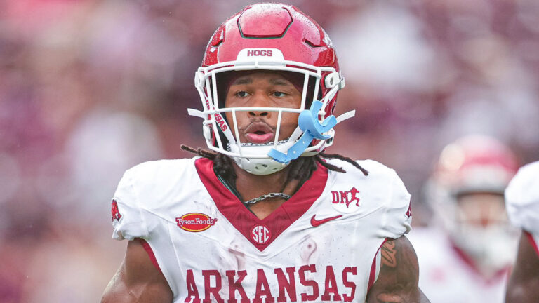 Arkansas Razorbacks running back Cam Settles during game against the Texas A&M Aggies at Kyle Field